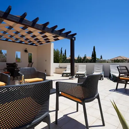 3 Bedroom Madelini With Private Pool, Aphrodite Hills