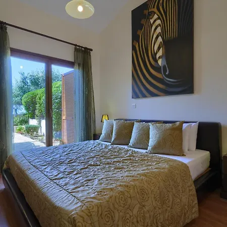 Βίλα 3 Bedroom Madelini With Private Pool, Aphrodite Hills Κούκλια
