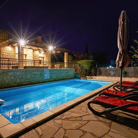 Villa 3 Bedroom Madelini With Private Pool, Aphrodite Hills Kúklia