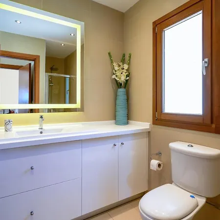 3 Bedroom Madelini With Private Pool, Aphrodite Hills *