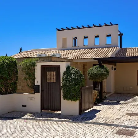 Villa 3 Bedroom Villa Madelini With Private Pool, Aphrodite Hills Resort *