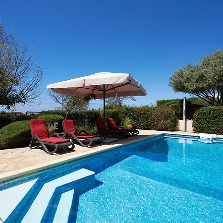 ヴィラ 3 Bedroom Madelini With Private Pool, Aphrodite Hills