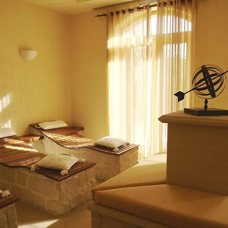 3 Bedroom Madelini With Private Pool, Aphrodite Hills * Κούκλια