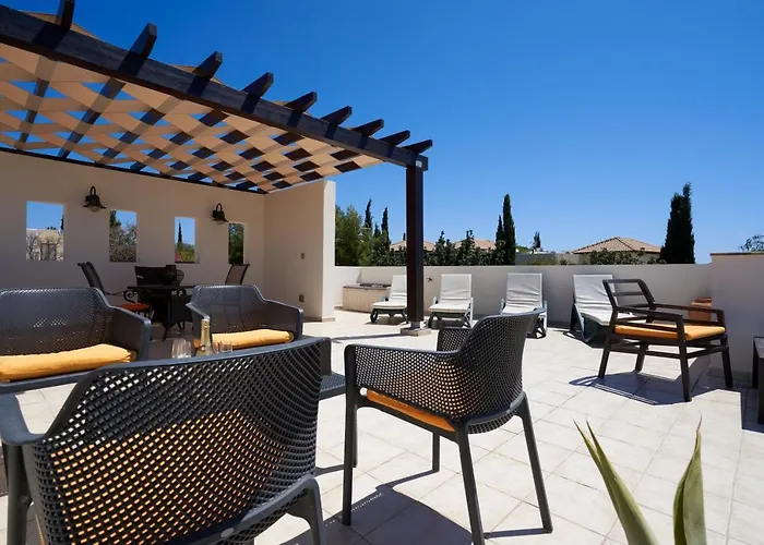 3 Bedroom Madelini With Private Pool, Aphrodite Hills