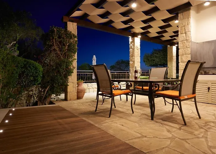 3 Bedroom Madelini With Private Pool, Aphrodite Hills