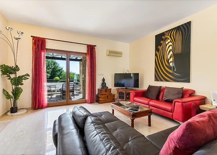 3 Bedroom Madelini With Private Pool, Aphrodite Hills *